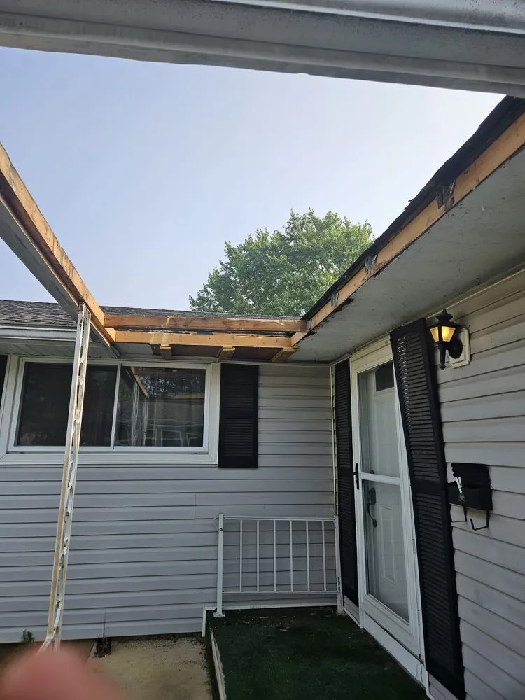Expert flat roof repair in Stoutsville, OH - A1 Contractors