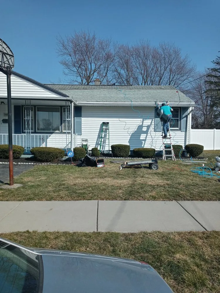Emergency roof leak repair in Snyder, NY by A1 Home Improvment
