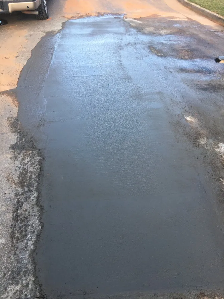 Slide of A1 Seal Coating and Roofing