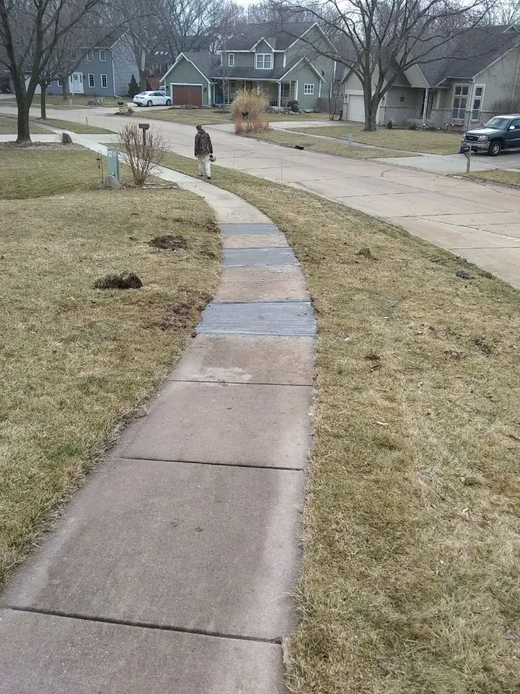 Slide of A2Z Contracting