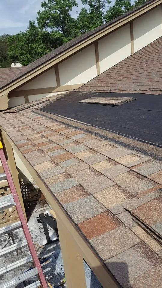 Slide of A2Z Roofing