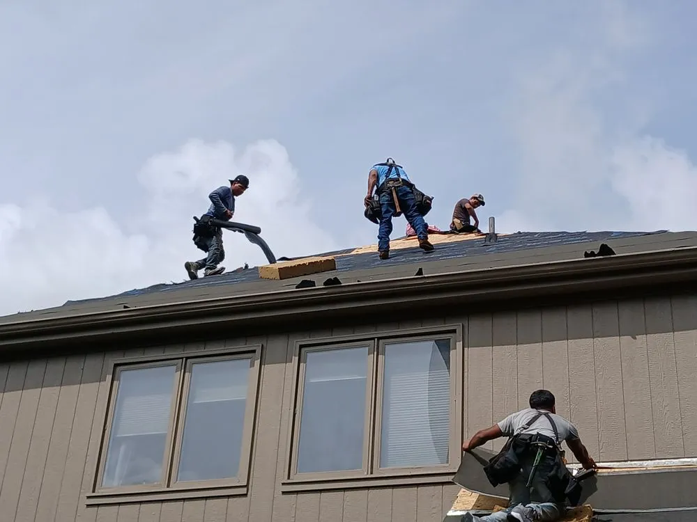 Slide of A&A Mejia's Roofing