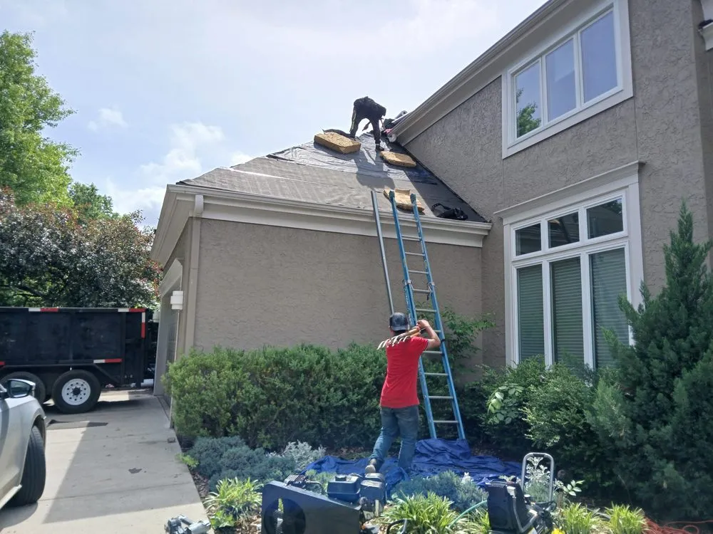 Slide of A&A Mejia's Roofing