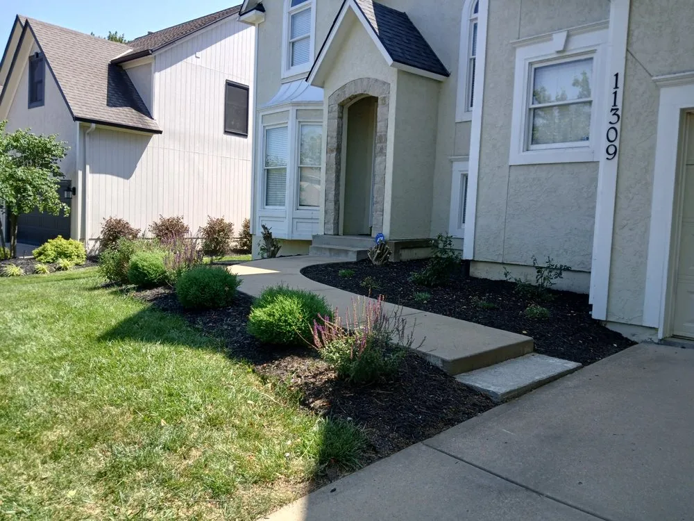 Slide of A&A Mejia's Roofing