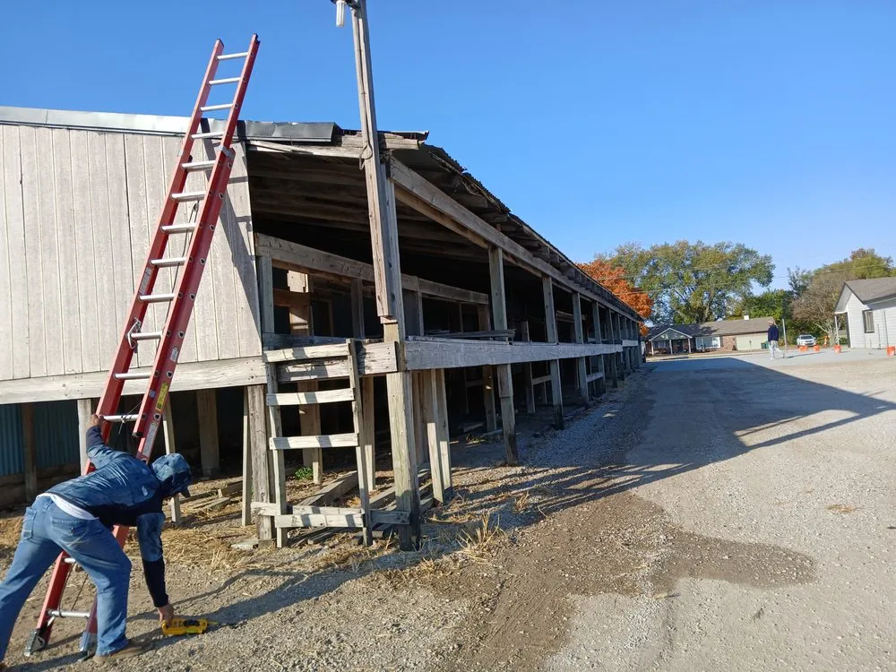 Slide of A&A Mejia's Roofing
