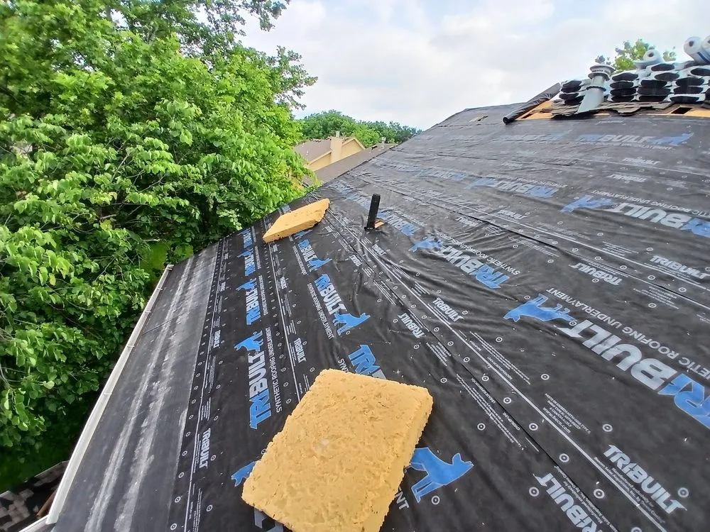 Slide of A&A Mejia's Roofing