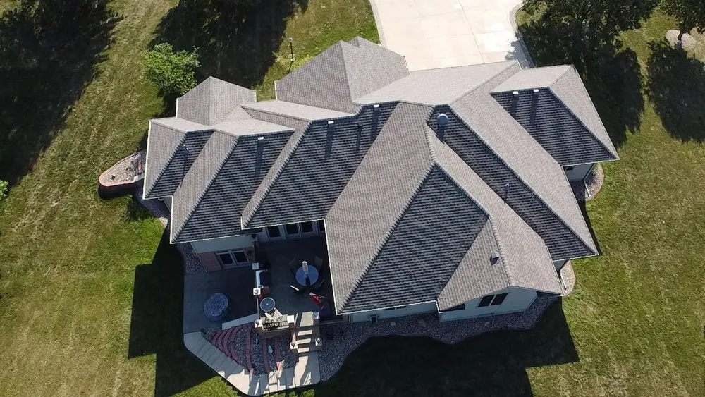 Slide of A&A Royal Contracting