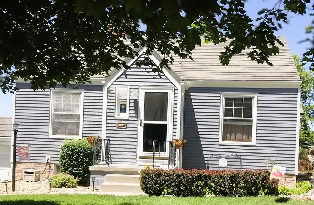 Slide of AA Windows 'N' Doors