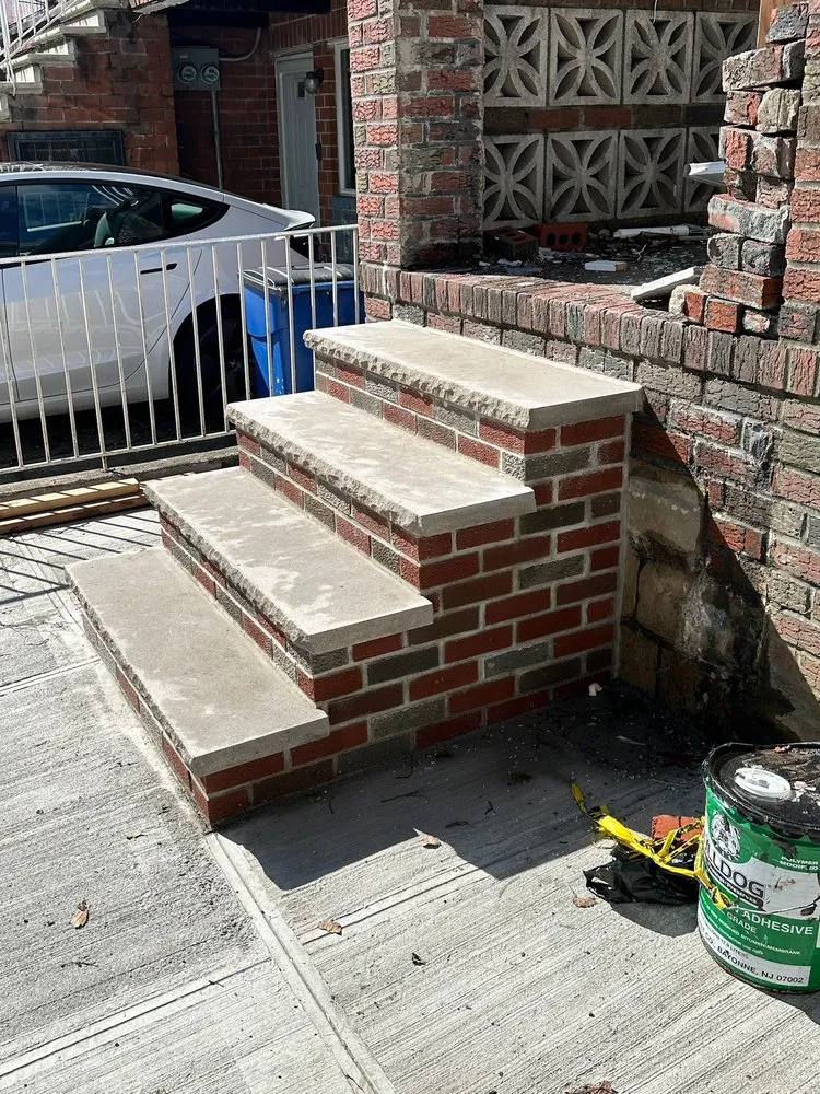 Slide of AAA Remax Construction