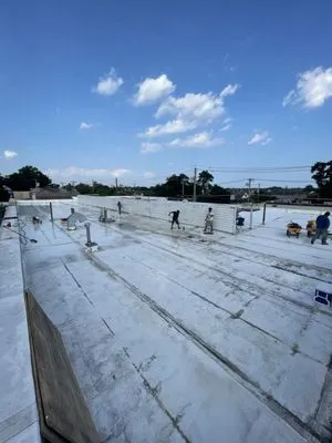 AAA Roofing & Paving Logo