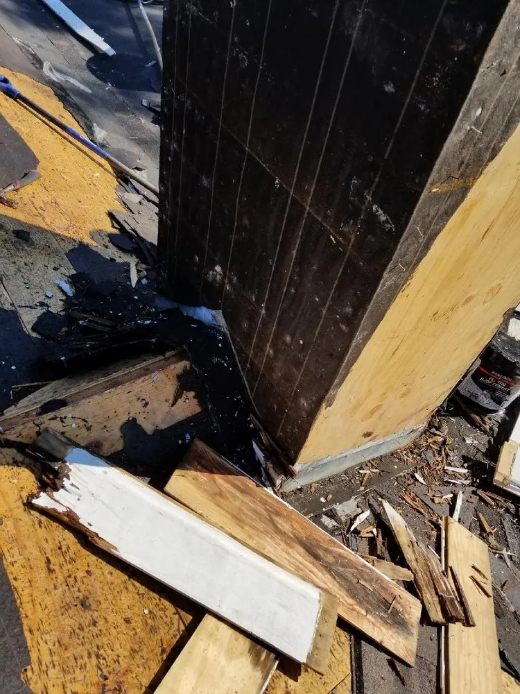 Slide of Aaa T&T Industrial