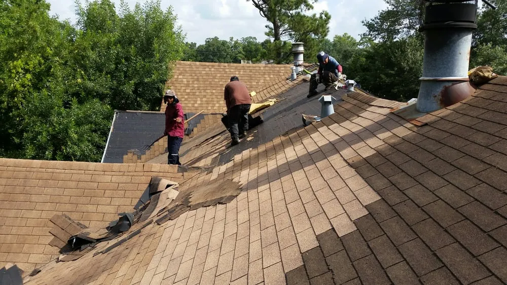 Slide of AAC Roofing & CS