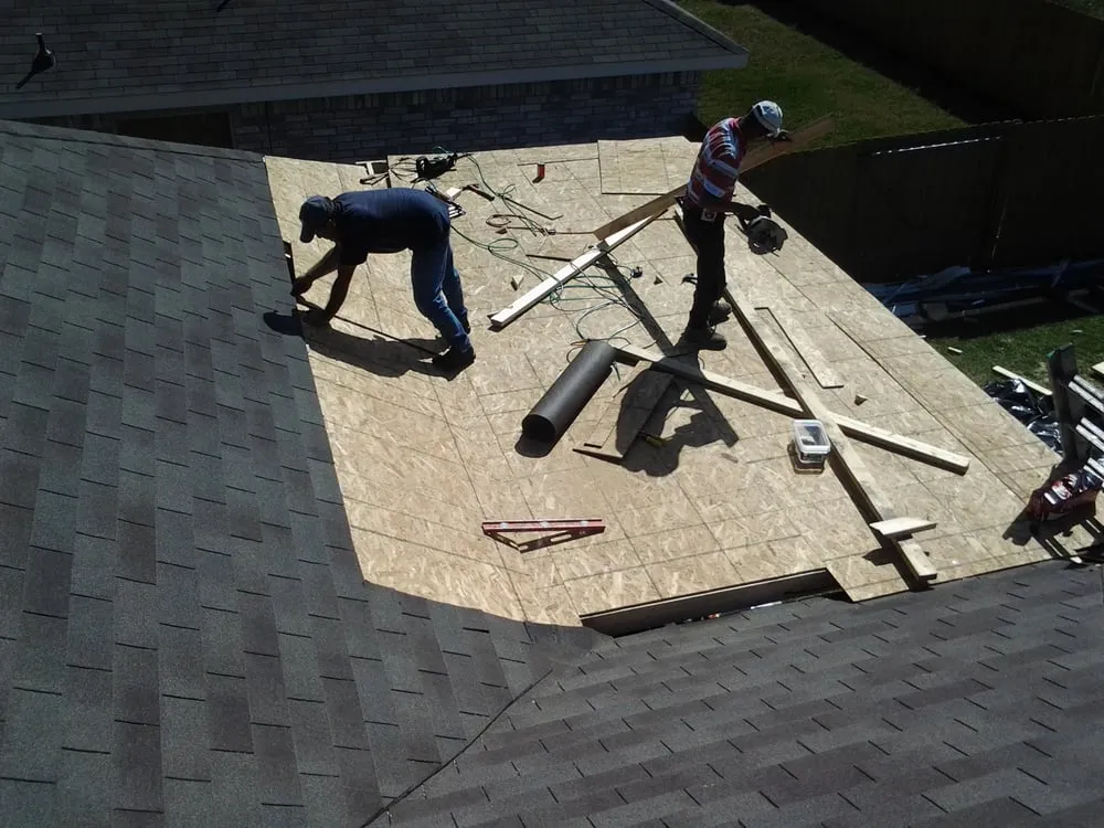 Slide of AAC Roofing & CS