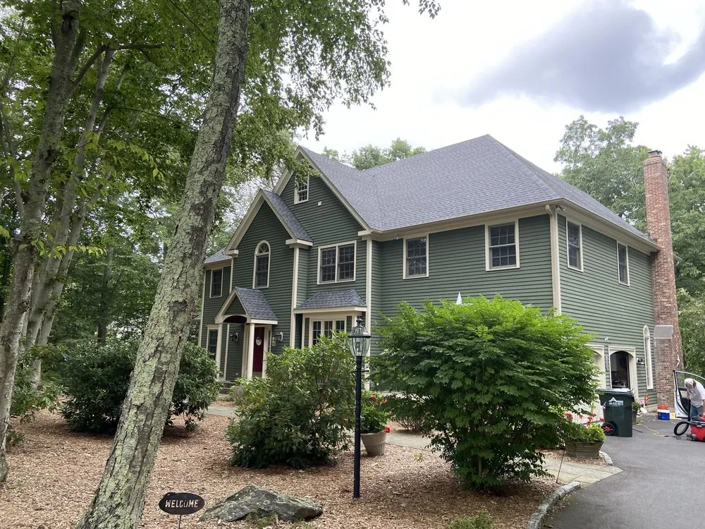 Slide of Aardvark Roofing