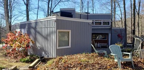 Aaron's V. Construction