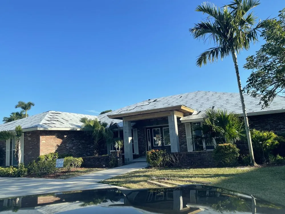 Slide of Aastro Roofing