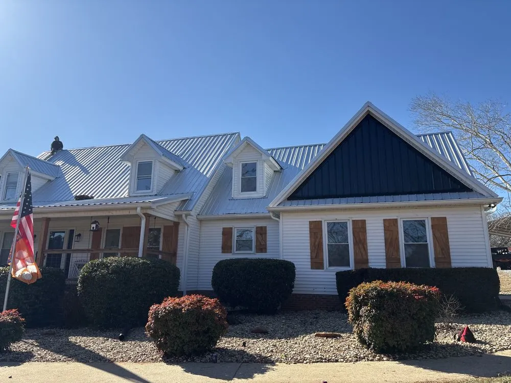 Slide of A&B Roofing & Repairs