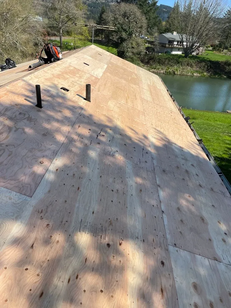 Slide of Abarca's Roofing & Construction