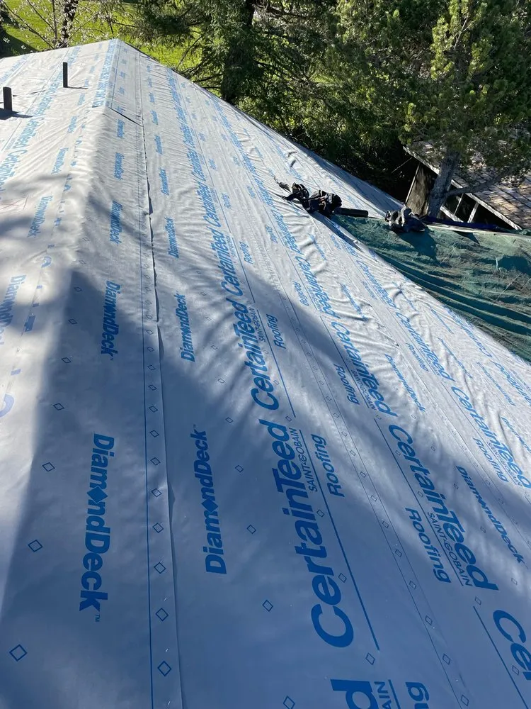 Slide of Abarca's Roofing & Construction