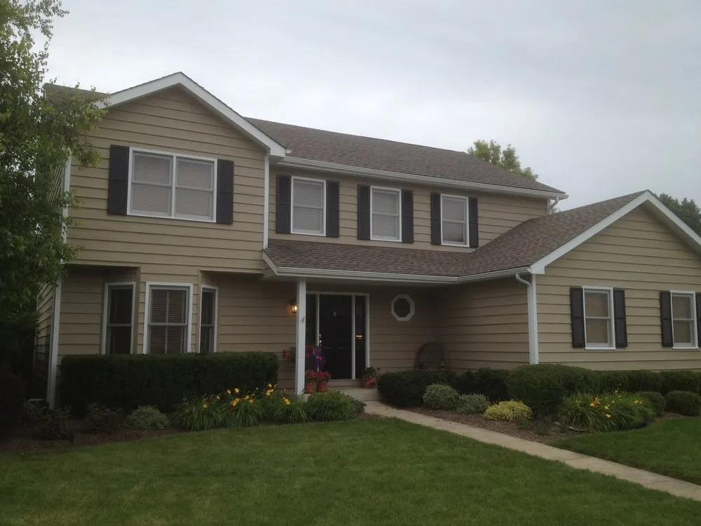 Licensed roof repair in Baileyville, IL by ABC Exterior Services