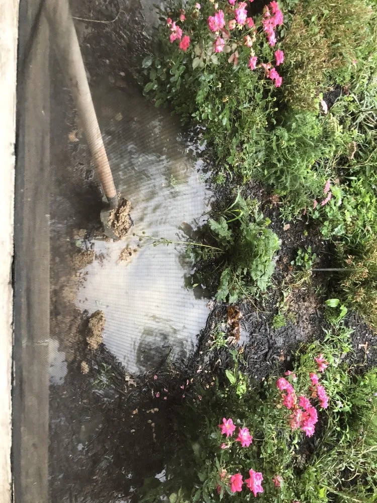 Slide of ABIZ Construction