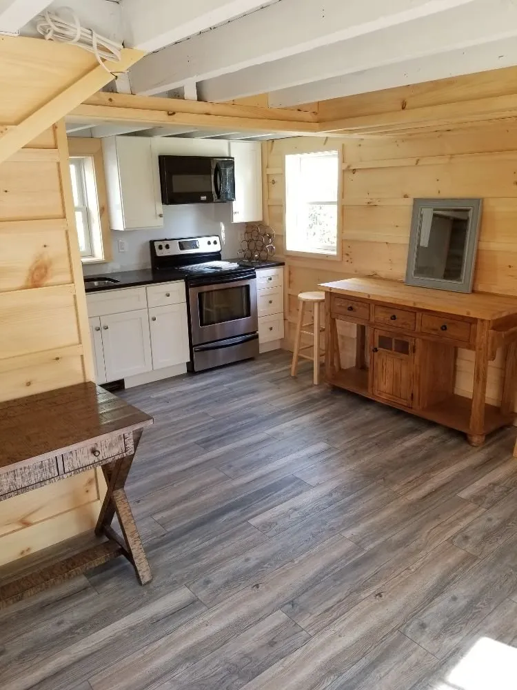 Slide of About Face Remodeling