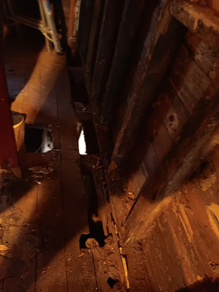 Slide of Above & Beyond Restoration