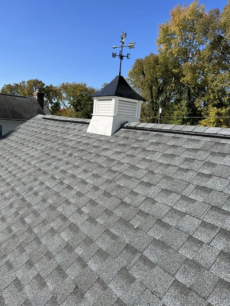 Slide of Abreu Roofing and Construction