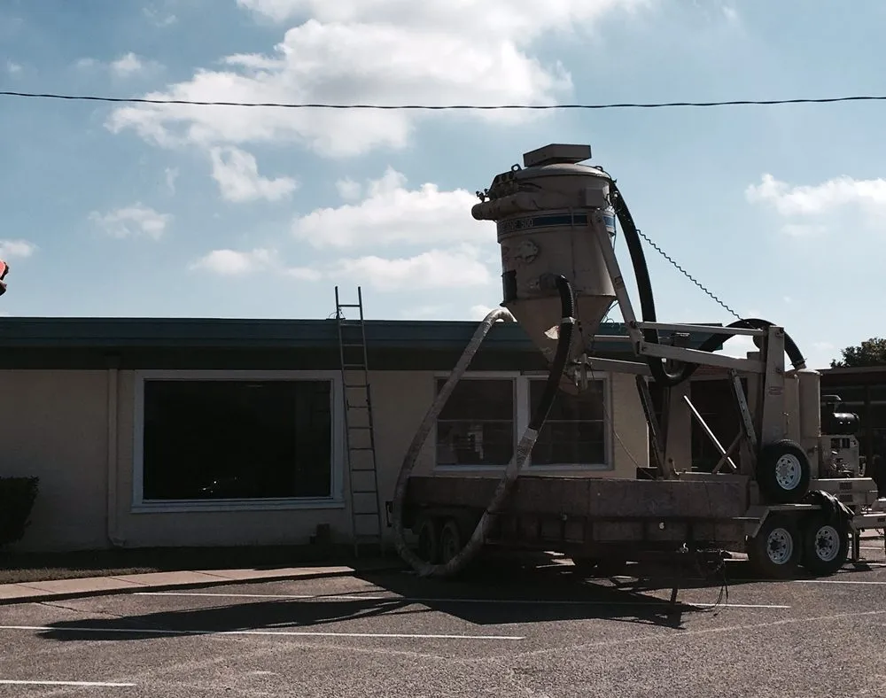 Slide of Absolute Construction - Pablo Ordaz