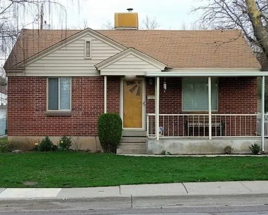 Slide of Absolute Quality Roofing