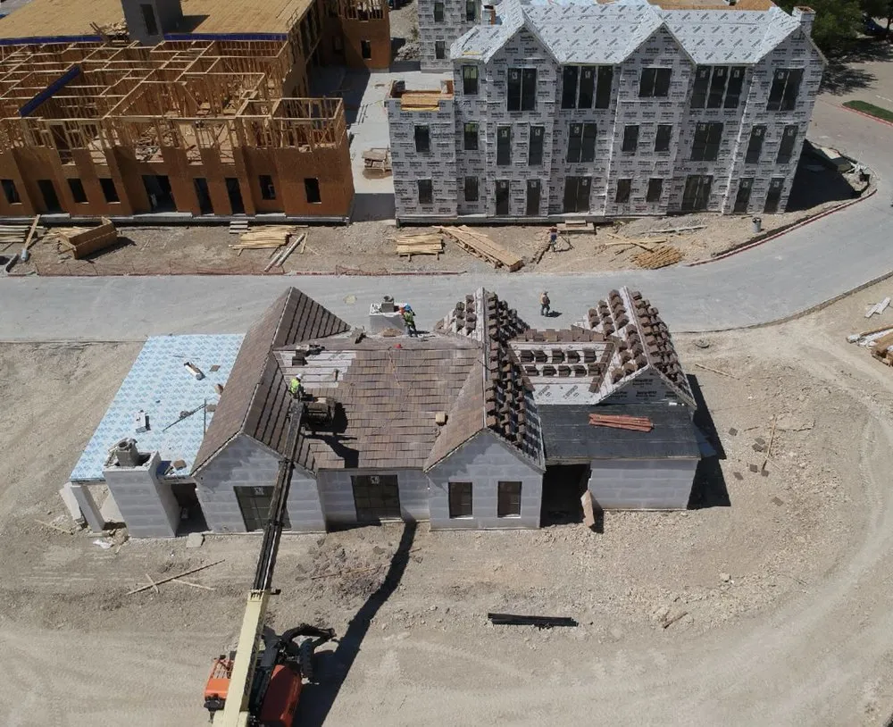 Slide of Absolute Roofing & Waterproofing