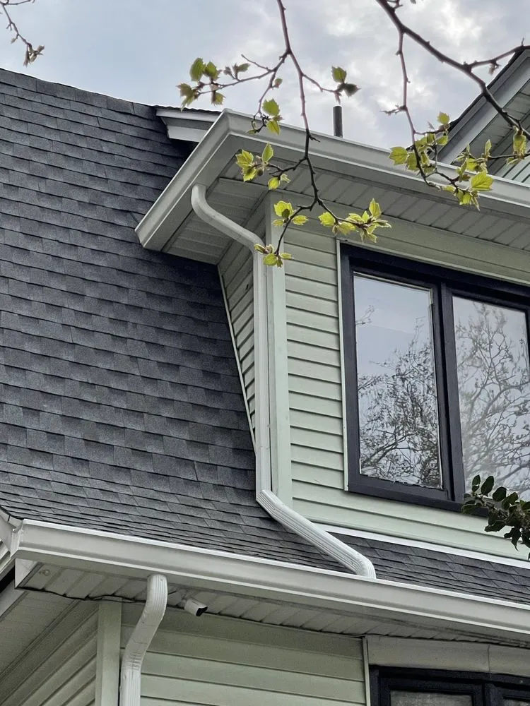 Slide of Abstract Roofing & Construction