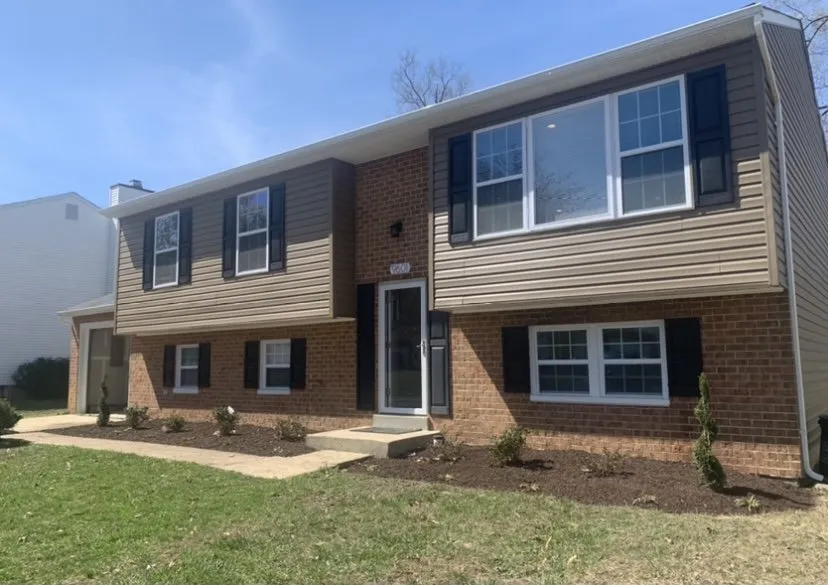 Slide of Acacia General Contractors