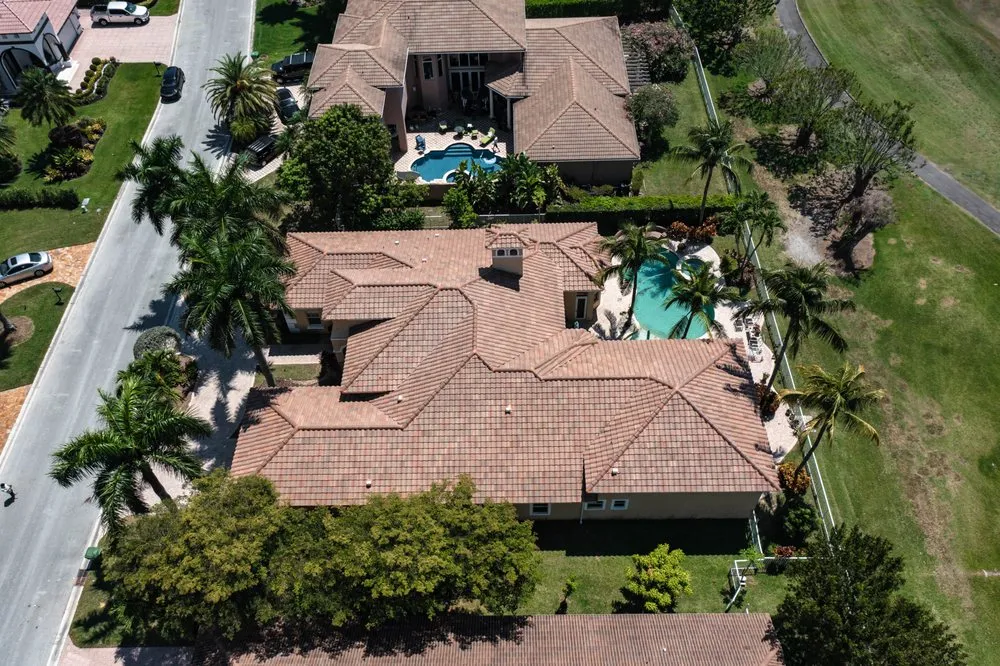 Reliable roof leak repair in Mami, FL - Academia Roofing and Solar