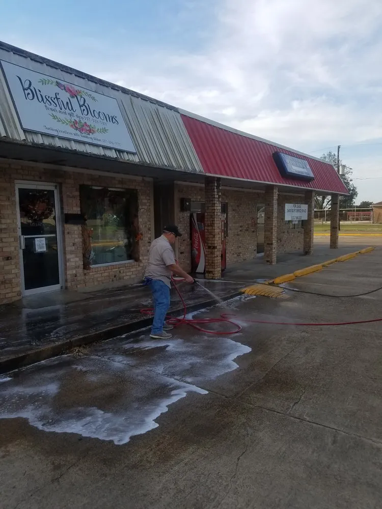 Slide of Acadiana Hydro Kleen