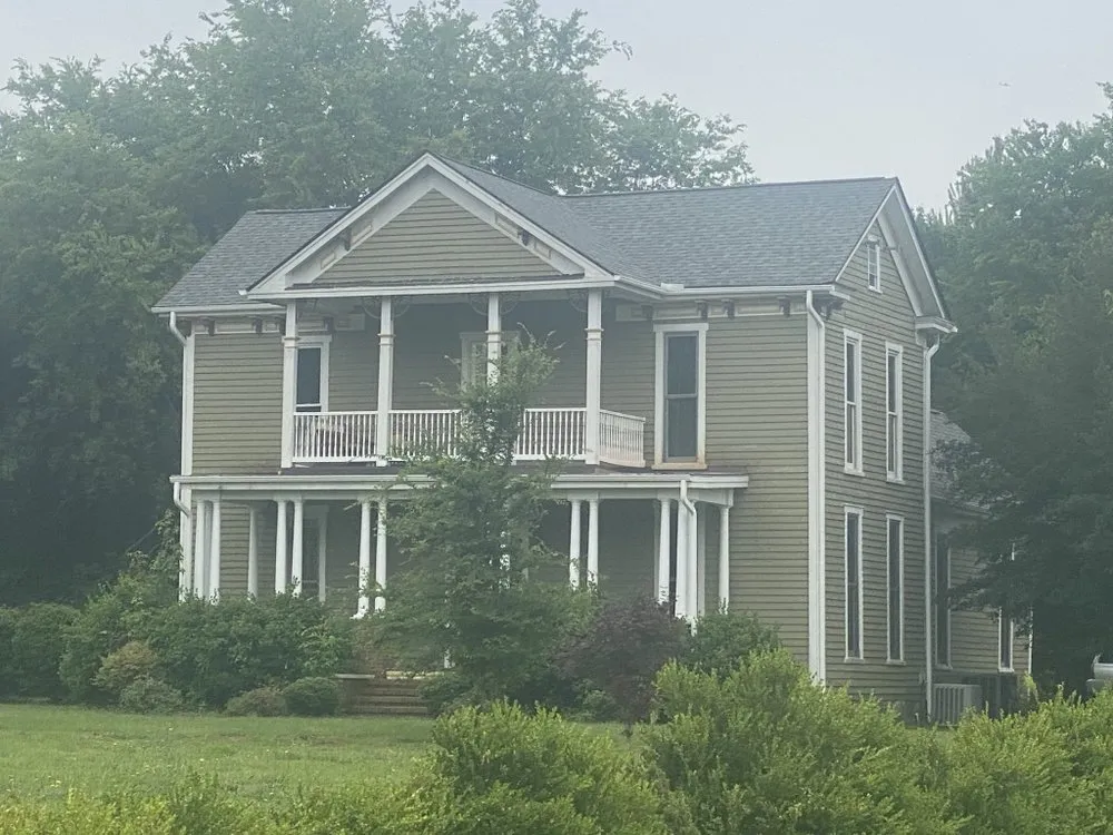 Slide of ACC Roofing & Construction