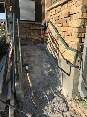 Accurate General Construction Logo