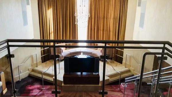 Ace Man Construction Logo