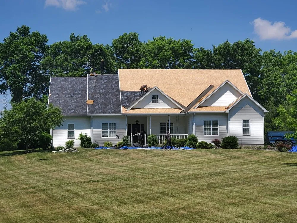 Licensed roof repair for fast service across Charlottesville, IN - Ace of Trades