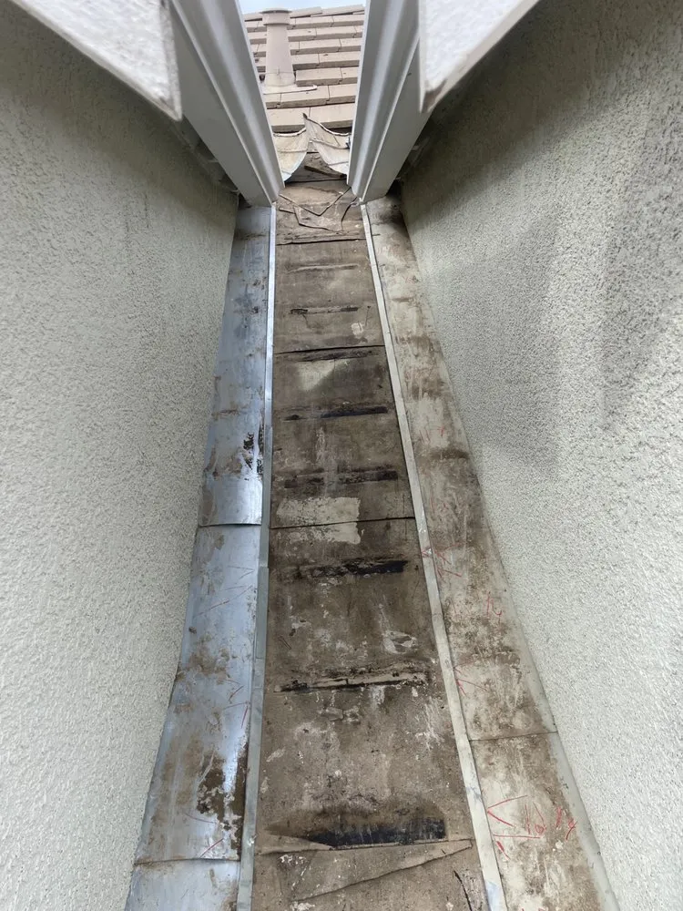 Slide of Ace Roof Repair