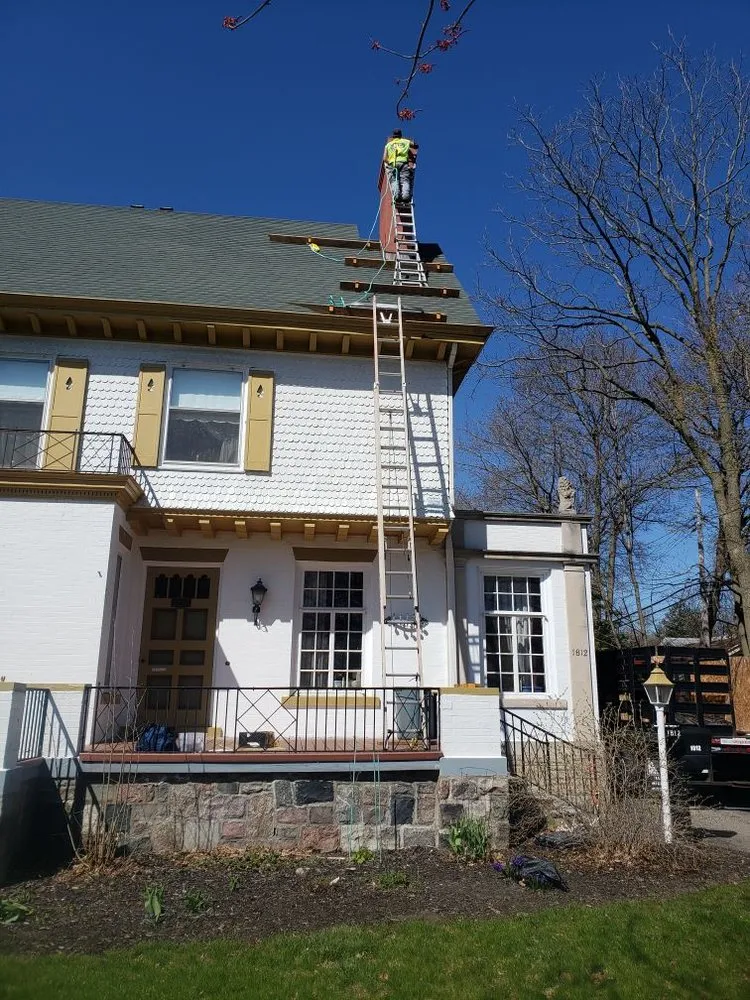 Slide of Ace Roofing