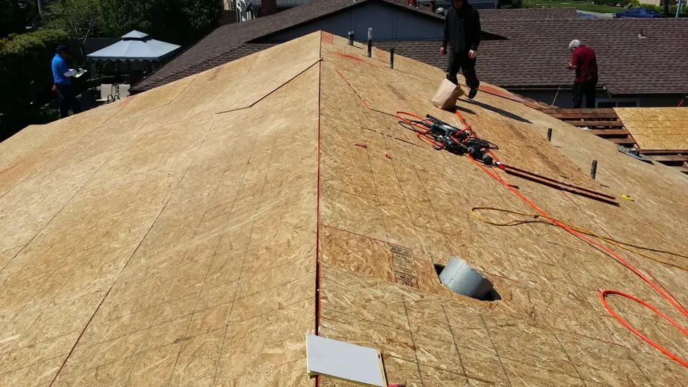 Slide of Ace Roofing