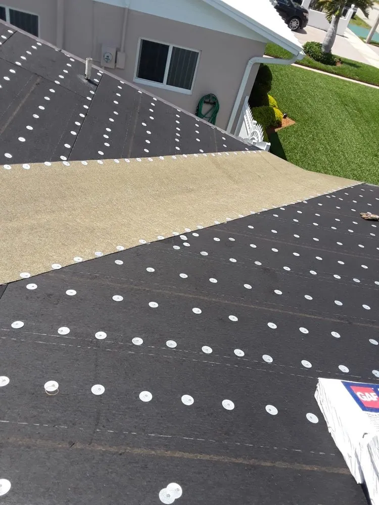 Slide of Acebo Roofing