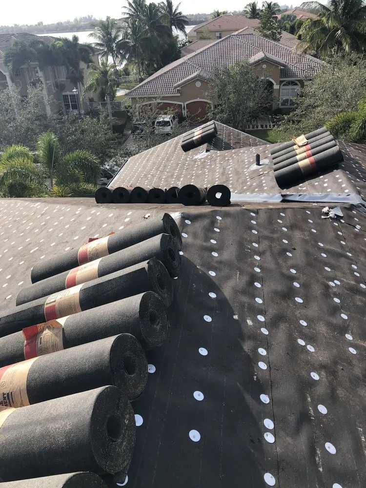 Slide of Acebo Roofing