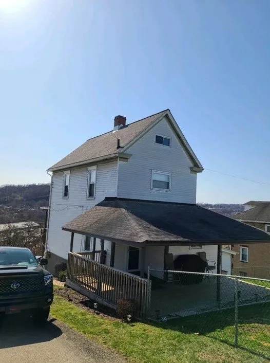 Expert metal roofing installation for residential properties in Meadowlands, PA by ACM Roofing