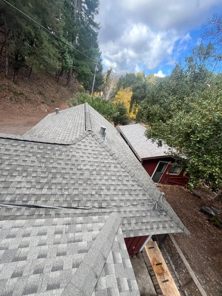 Slide of Acme Roofing Services