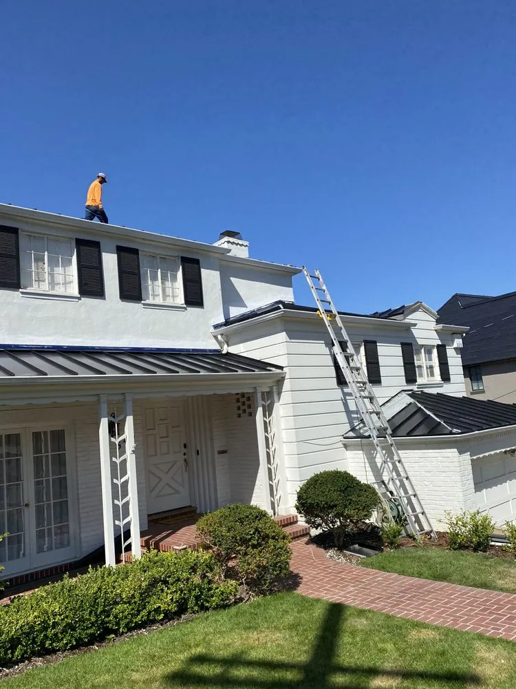 Slide of Acme Roofing Services