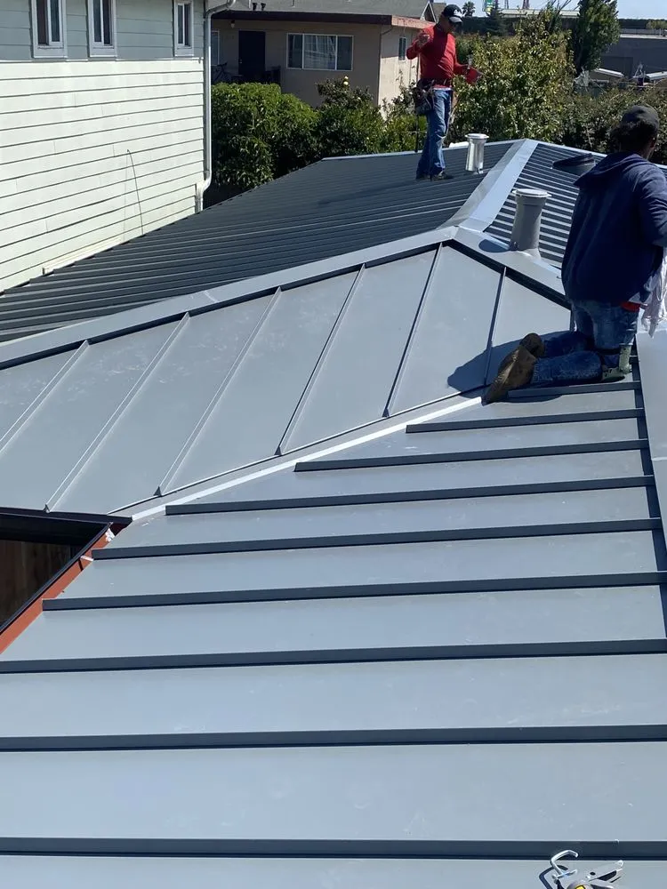 Slide of Acme Roofing Services