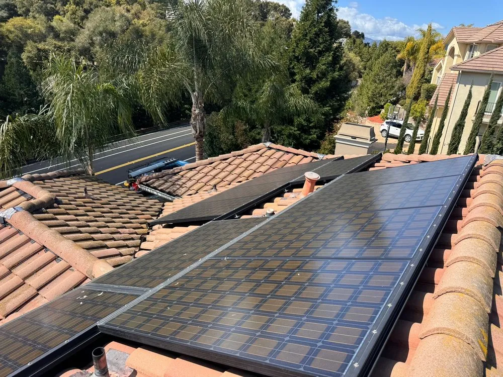 Slide of Acme Roofing Services