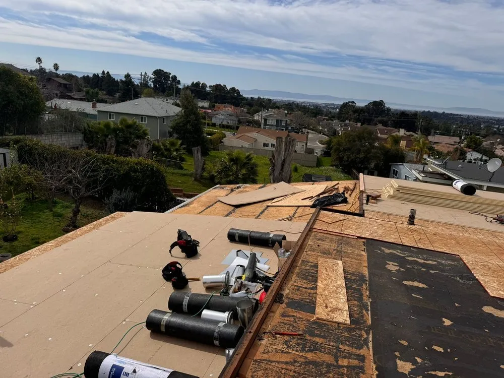 Slide of Acme Roofing Services